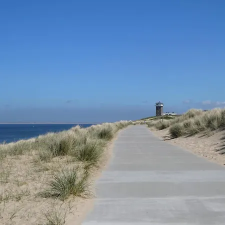 Holiday home Het Zeepaardje